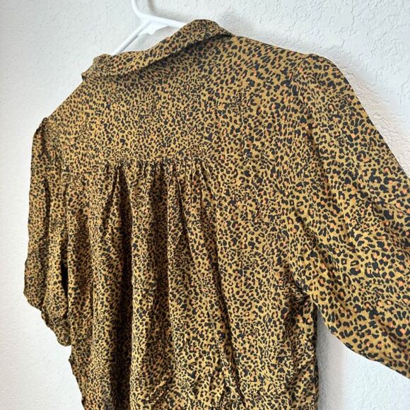 Free People Olive Green Animal Print Oversized Cropped Tie Front Blouse - XS EUC - Picture 6 of 6